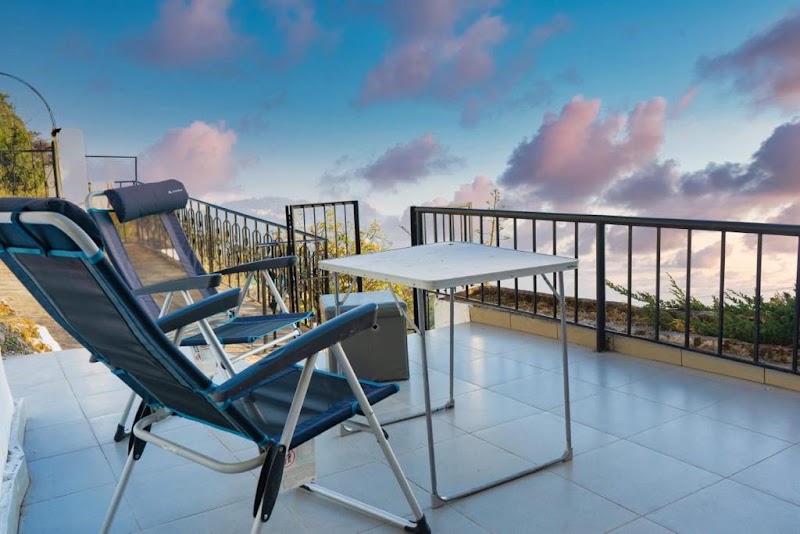 Hampton Villa – Villa in Mussoorie - Hampton Villa – Villa in Mussoorie Hampton Villa, Hampton Rd, The Mall Road, Mussoorie, Uttarakhand 248179, India