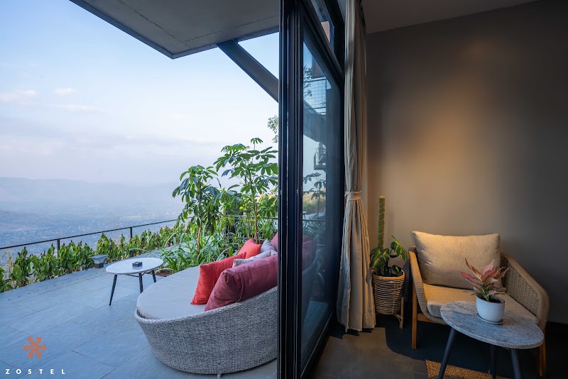 Zostel Plus Panchgani - Zostel Plus Panchgani Wai-Panchgani Rd, Main Road, Dandeghar, Maharashtra 412805, India