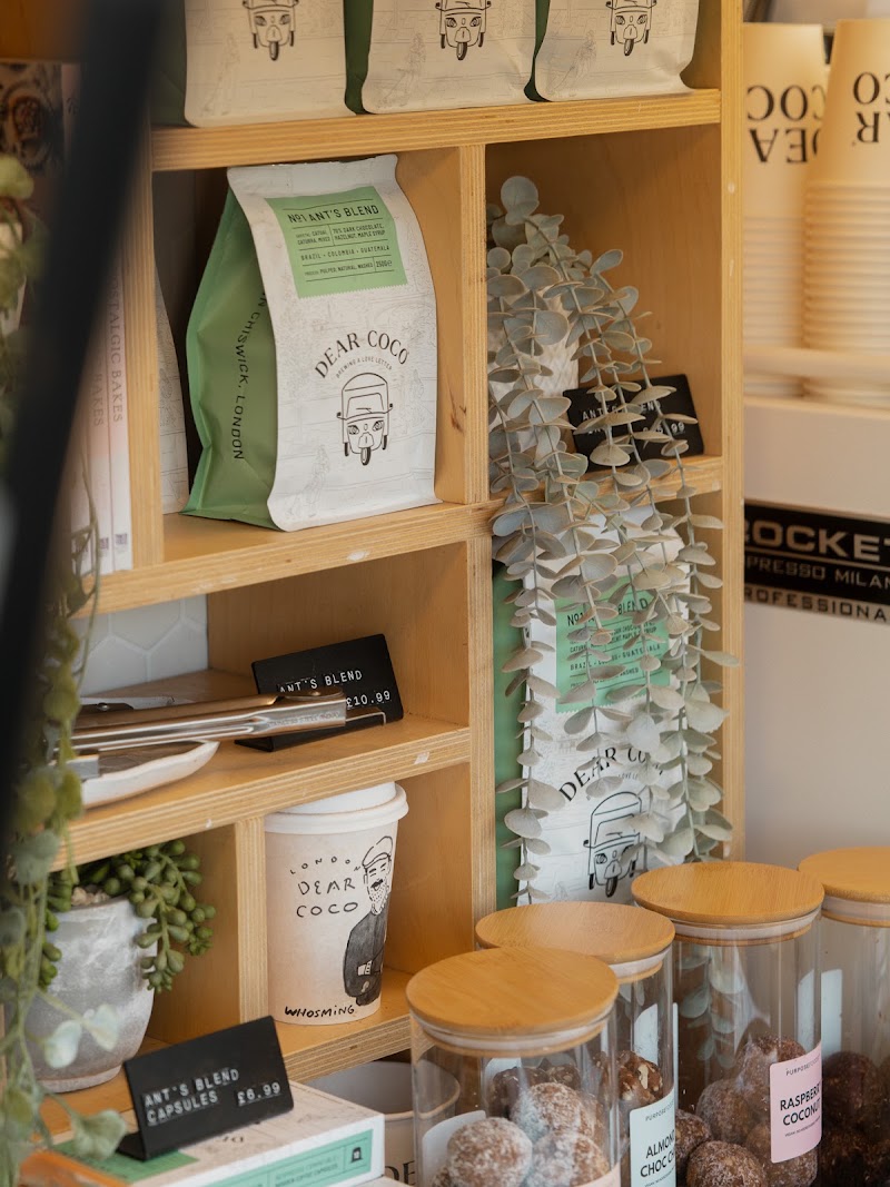Dear Coco Coffee - Dear Coco Coffee 11 Selborne Rd, London E17 7JR, UK