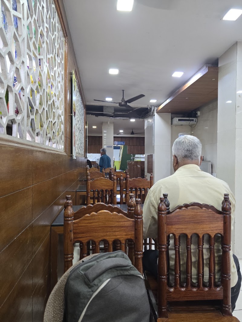 MILAN BAKERY - MILAN BAKERY, MP9R+VGR, Aberdeen Bazar, Aberdeen, Sri Vijaya Puram, Andaman and Nicobar Islands 744101, India