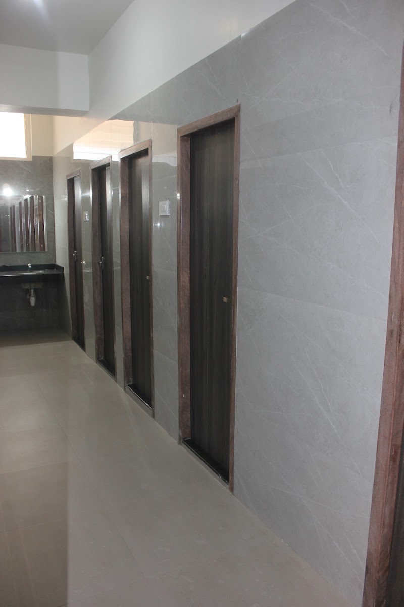 Brindavan Residency - Brindavan Residency, Station Rd, opp. hotel Priyadarshini, Hosapete, Karnataka 583201, India
