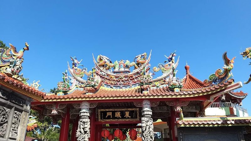 碧山巖觀景台 - 碧山巖觀景台 No. 24號, Bishan Rd, Bishan Village, Neihu District, Taipei City, Taiwan 114