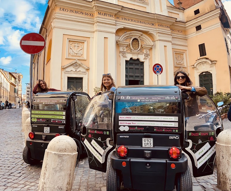 Buzz4tours Vespa Scooter Rental - Buzz4tours Vespa Scooter Rental, Vicolo d'Orfeo, 8, 00193 Roma RM, Italy
