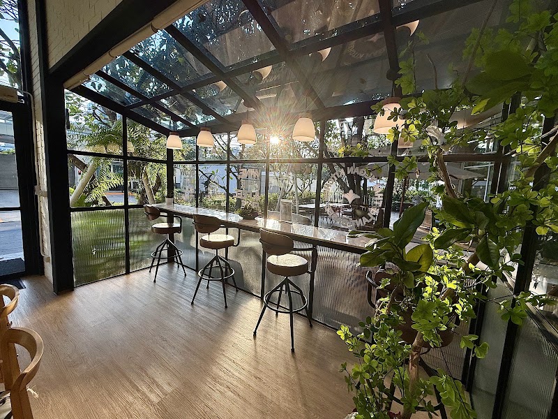 Baan Ying Plant-Based - Thai Vegan All Day Dining & Wine Bar - Baan Ying Plant-Based - Thai Vegan All Day Dining & Wine Bar Dusit Suites Hotel Thanon Ratchadamri, Khwaeng Lumphini, Pathum Wan, Krung Thep Maha Nakhon 10330, Thailand