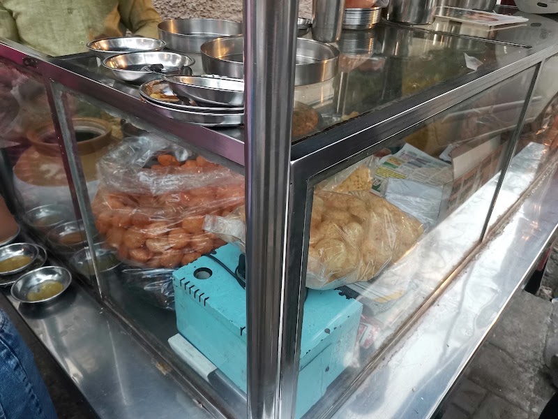 Ranjeet Pani Puri Wala - Ranjeet Pani Puri Wala 601 Sameer 180, Perry Rd, Bandra West, Mumbai, Maharashtra 400050, India