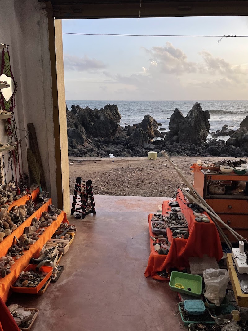 Crystals King - Crystals King, MMVX+3F2, Arambol, Goa 403524, India