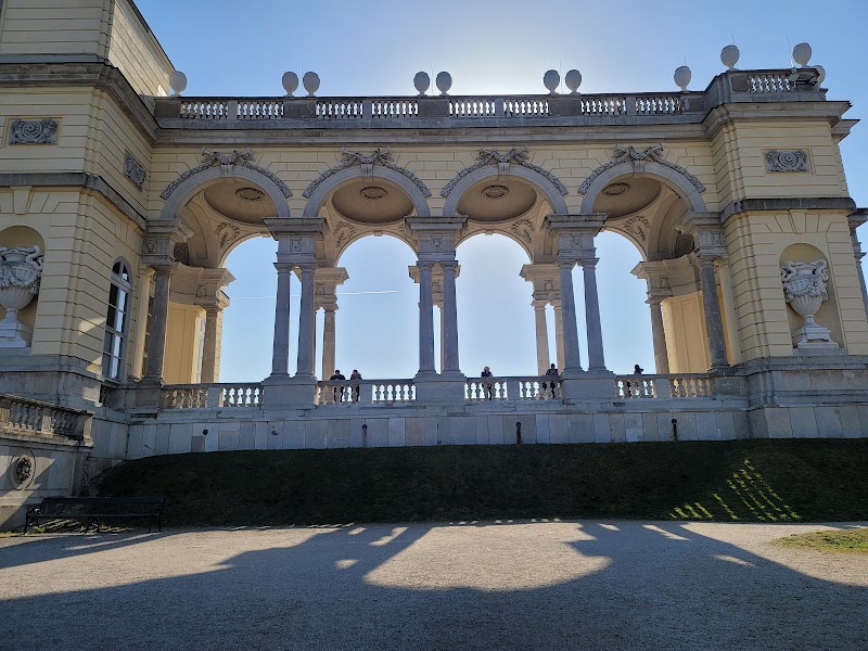 Café Gloriette - Café Gloriette, Schlosspark, 1130 Wien, Austria