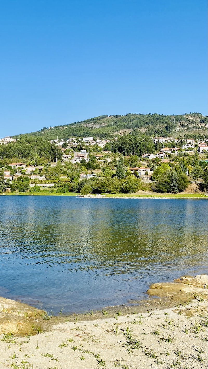 Praia Fluvial de Alpendorada - Praia Fluvial de Alpendorada R. Padre David Teixeira 1432, 4575 Alpendurada e Matos, Portugal