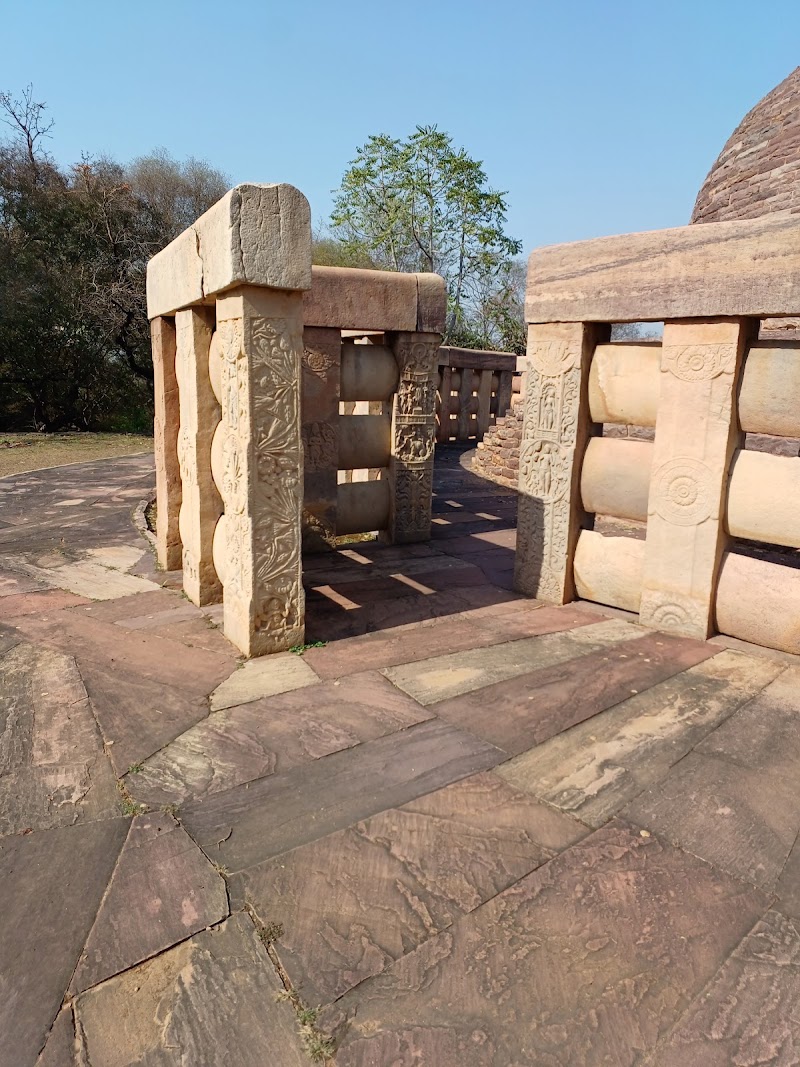 Stupa 2 - Stupa 2 FPJP+7GF, Sanchi, Madhya Pradesh 464661, India