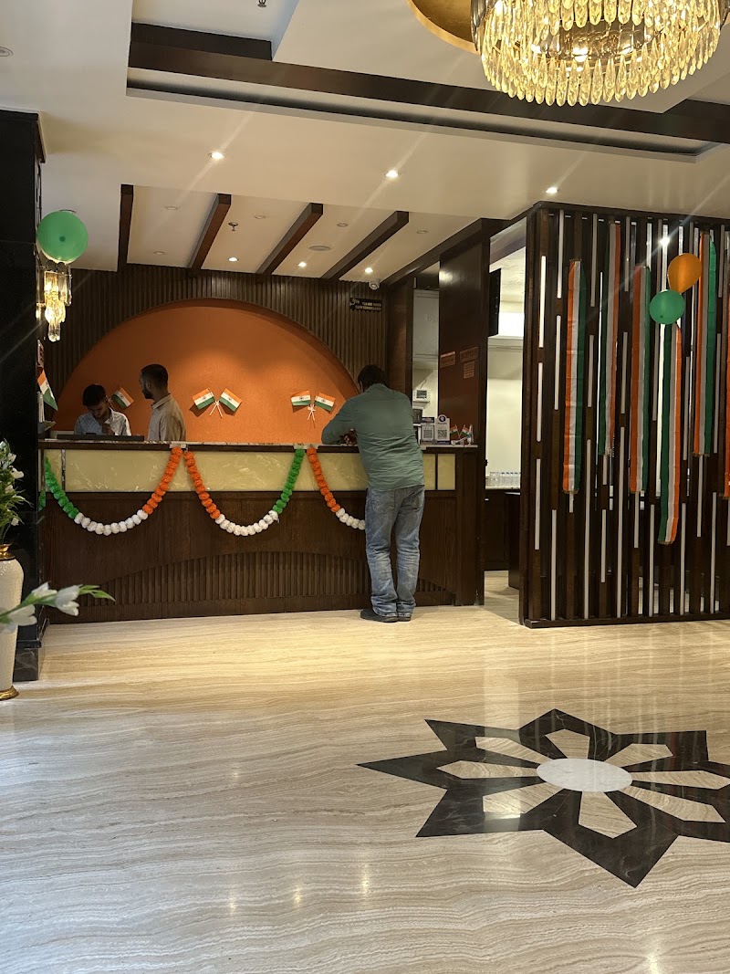 AQUARIUS HOTEL - AQUARIUS HOTEL S20 cantonment PLOT, The Mall Road, 51G, Victory Bridge, Varanasi cantonment, Varanasi, Uttar Pradesh 221002, India