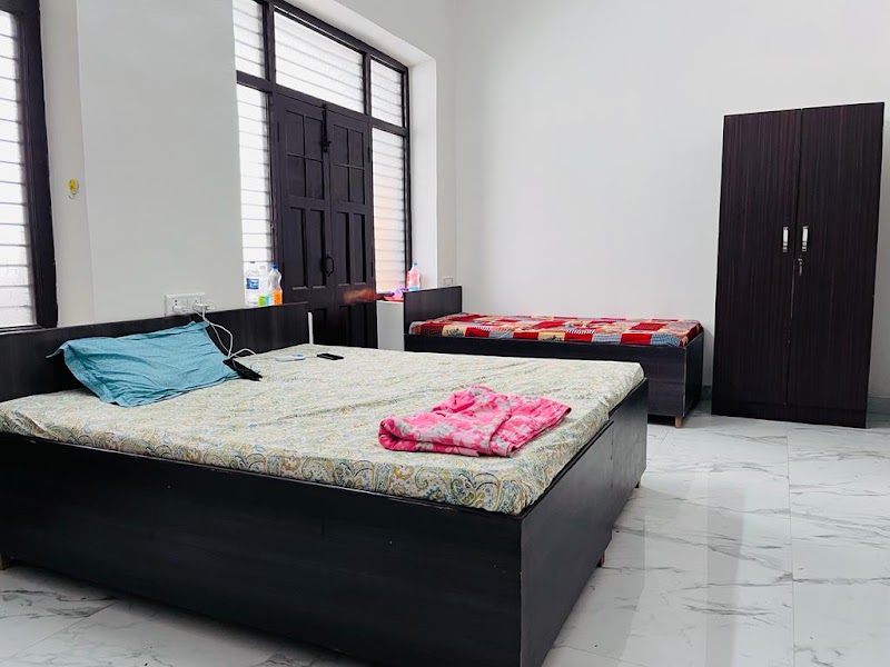 Divya Living Space - Divya Living Space D-175, New Market, Near, Chhota Gol Chakkar, Kamla Nagar, Block C, Kamla Nagar, Delhi, 110007, India