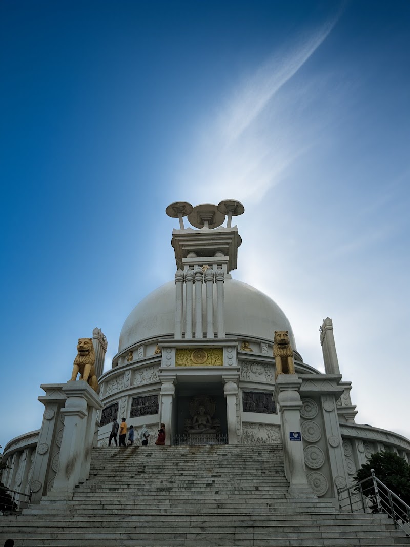 Dhauli Shanti Stupa - Dhauli Shanti Stupa to Puri road, Bhubaneswar, Dhauli, Odisha 751002, India