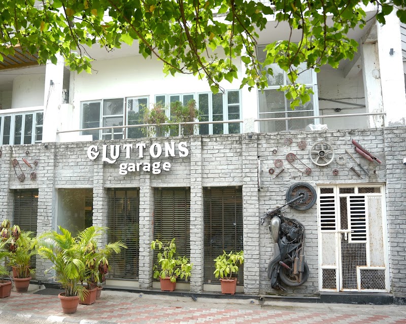 Gluttons Garage