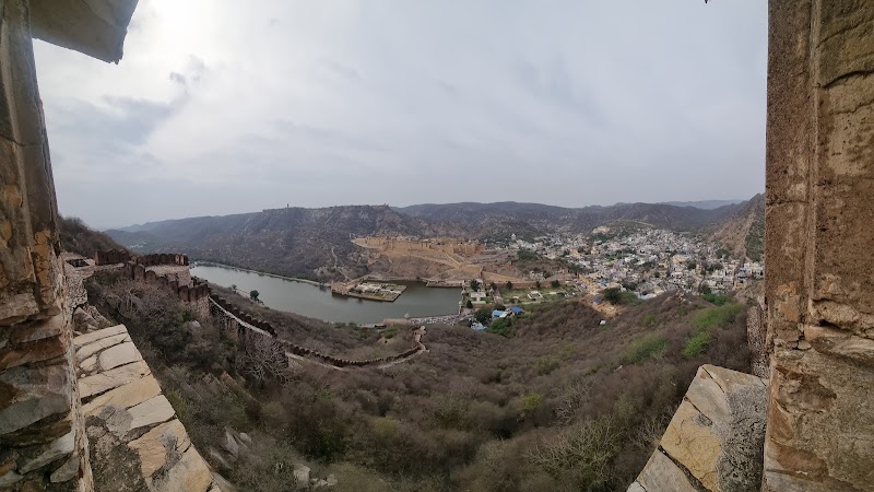Great Wall Of Amer - Great Wall Of Amer XVM4+RJV, in front of amber fort, Amer, Jaipur, Rajasthan 302028, India