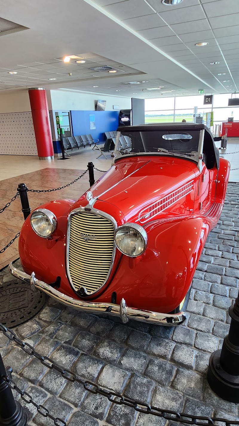 Terminal 2 - Terminal 2, Aviatická, 161 00 Praha 6, Czechia