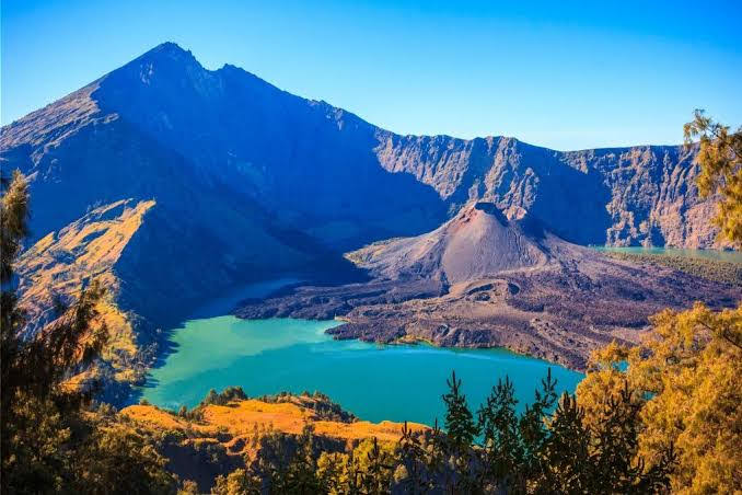 Mount Rinjani National Park - Mount Rinjani National Park, Semeru, Senaru, Kec. Bayan, Kabupaten Lombok Utara, Nusa Tenggara Bar. 83354, Indonesia