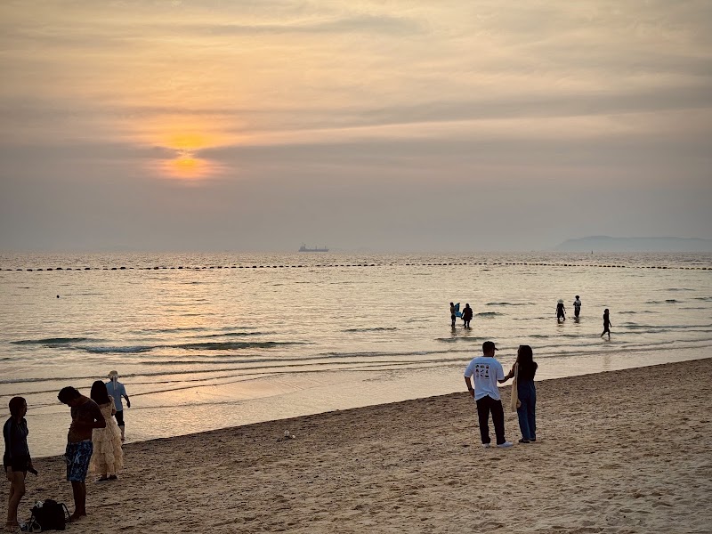 Samae Beach - Samae Beach Samae Beach, Bang Lamung District, Chon Buri 20150, Thailand