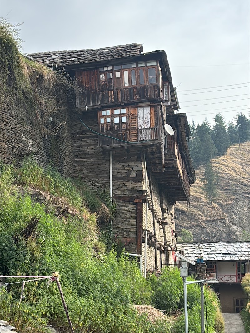 Kotkhai Fort - Kotkhai Fort, 4G9V+HPF, Kotkhai, Himachal Pradesh 171202, India