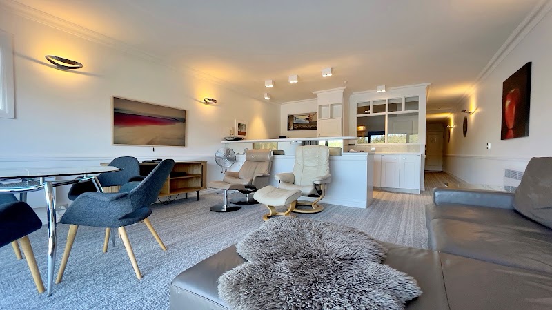 The Waterfront - The Waterfront, 109 Beach Street, Queenstown 9300, New Zealand