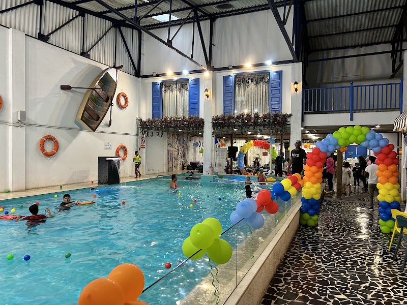 The Float House - Pool | Cafe | Event | Studios - The Float House - Pool | Cafe | Event | Studios 10, Bishen Udyog Premises, Off Park Rd, Asha Nagar, Mulund West, Mumbai, Maharashtra 400080, India