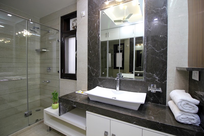 Gazebo Inn & Suites - Gazebo Inn & Suites GH-7, CH Baktawar Singh Rd, opposite Medanta Hospital, Janak Puri C Block, Sector 39, Gurugram, Haryana 122001, India