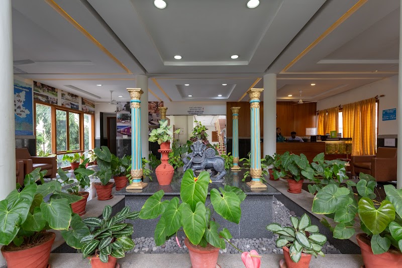 Hotel Mayura Hoysala Mysuru - Hotel Mayura Hoysala Mysuru, Jhansi Rani Lakshmi Bai Rd, Devaraja Mohalla, Shivarampet, Mysuru, Karnataka 570001, India