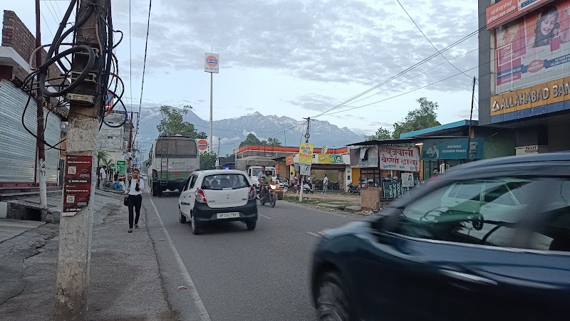 Amit Vaishno Dhaba Kangra - Amit Vaishno Dhaba Kangra near big bazzar, Adarsh Colony, Kangra, Sibkara, Himachal Pradesh 176001, India