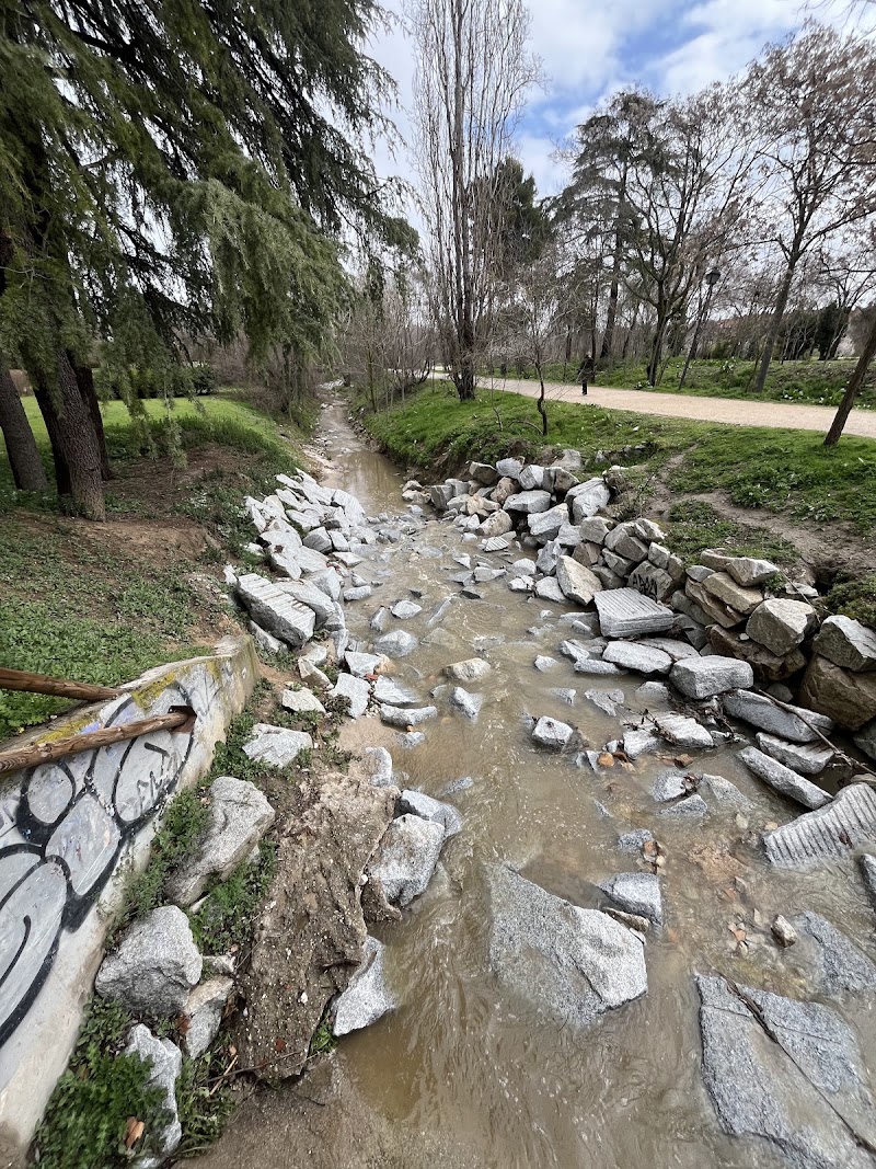 Golondrina Park - Golondrina Park, Unnamed Road, 28023, C. del Escultor Peresejo, 11, Moncloa - Aravaca, 28023 Madrid, Spain