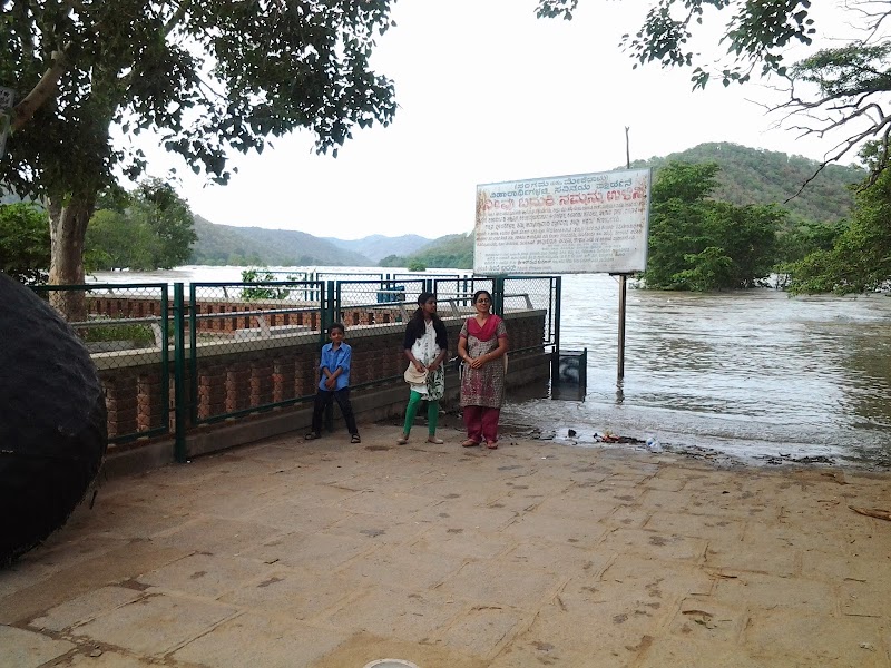 Sangam-Mekedhatu Road - Sangam-Mekedhatu Road, Sangam-Mekedhatu Rd, Karnataka 562117, India
