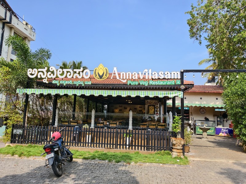 Annavilasam Pure Veg Restaurant - Annavilasam Pure Veg Restaurant 97, Devaraja Mohalla Road, 1st Stage, Gokulam, Mysuru, Karnataka 570002, India