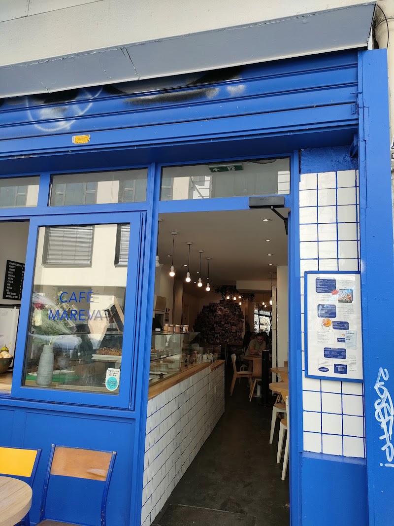 Café Mareva - Café Mareva 27 Rue de Clignancourt, 75018 Paris, France