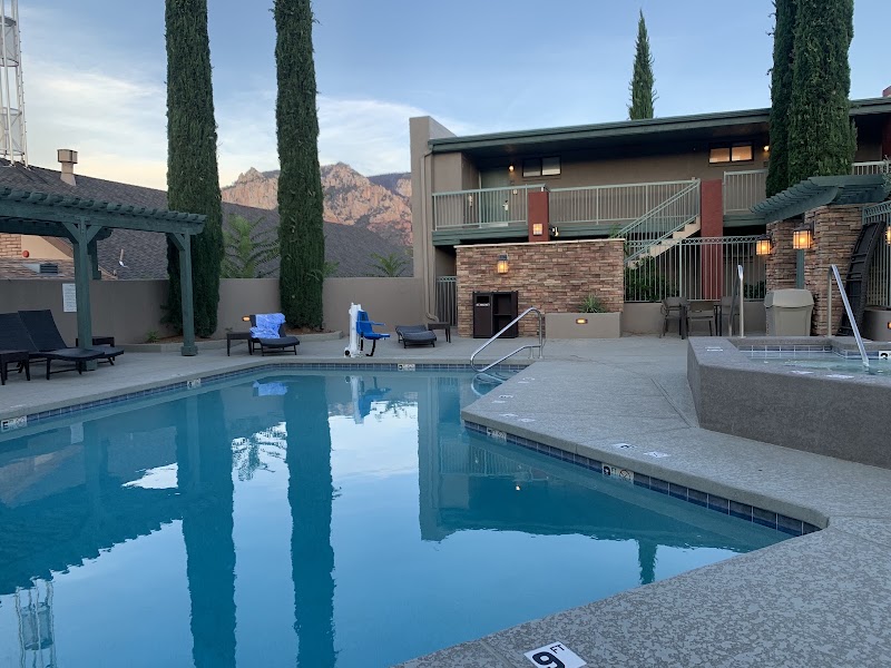 The Matterhorn Inn - The Matterhorn Inn, 230 Apple Ave, Sedona, AZ 86336, USA