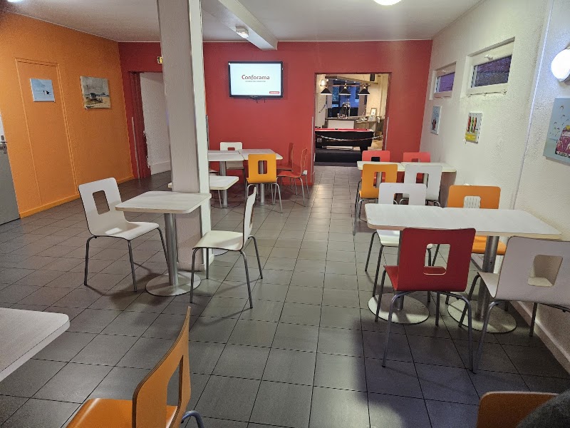 Hôtel Heco Calais centre gare - Hôtel Heco Calais centre gare 3 Quai du Danube, 62100 Calais, France