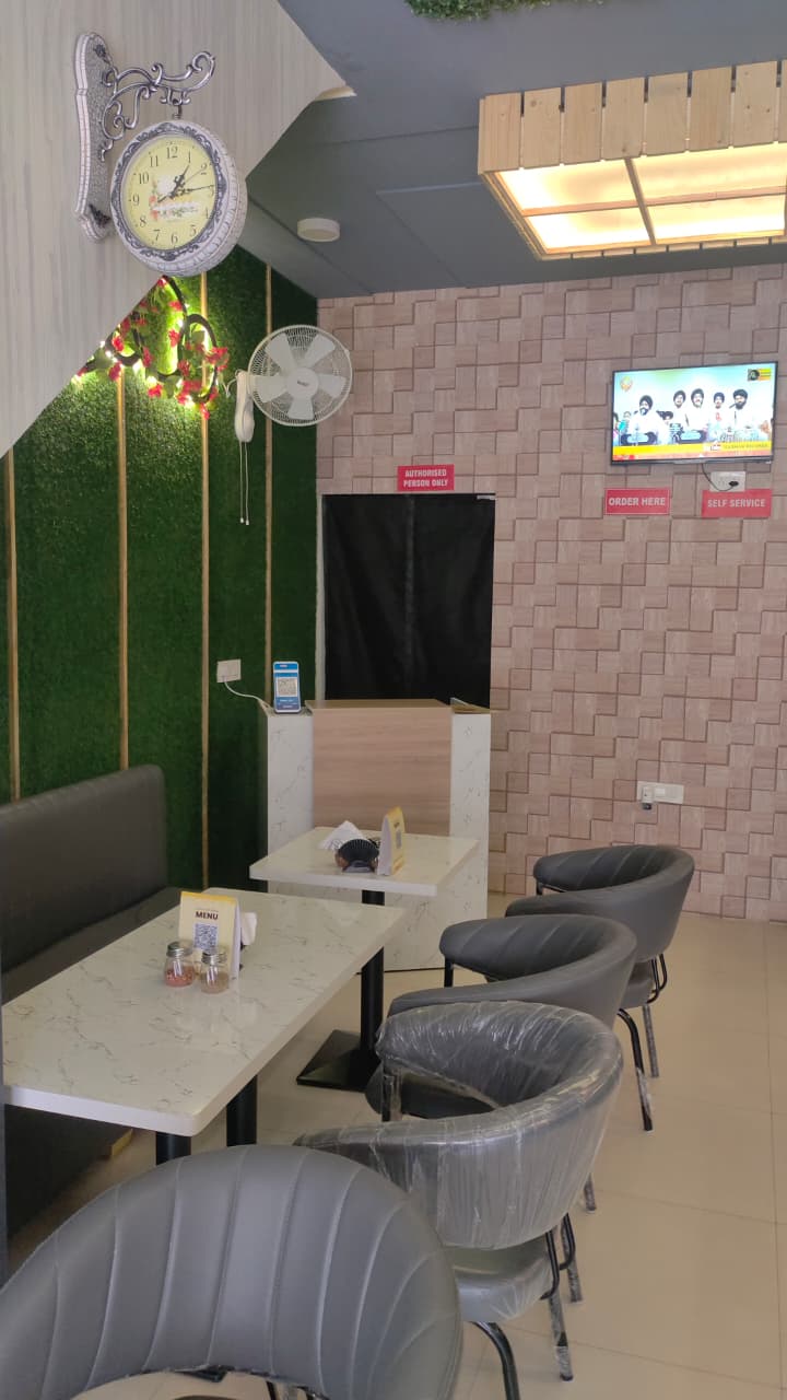Cheese Corner Zirakpur - Cheese Corner Zirakpur Building No./Flat No.: SCO 11, Govind Complex, Road/Street:, Peer Baba Rd, Baltana, Sector 19, Zirakpur, Punjab 140604, India