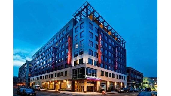 Residence Inn by Marriott Boston Back Bay/Fenway - Residence Inn by Marriott Boston Back Bay/Fenway, 125 Brookline Ave, Boston, MA 02215, USA
