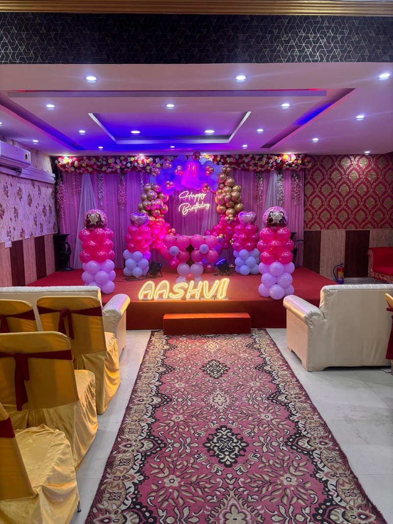 KTG Restaurant - KTG Restaurant Assotech One, Plot. No. 2, opp. LIC Building, C Block, Phase 2, Industrial Area, Sector 62, Noida, Uttar Pradesh 201020, India