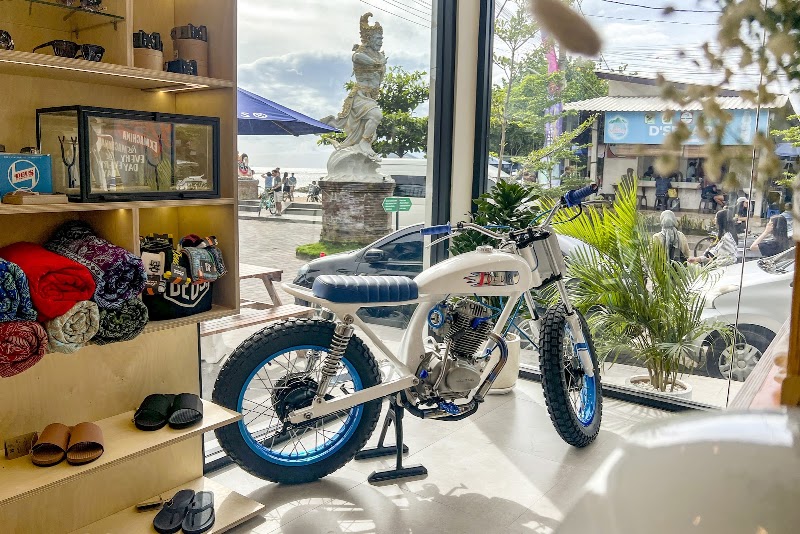 Deus Ex Machina - Sanur - Deus Ex Machina - Sanur, 87G7+G7P, Jl. Sanur Beach Street Walk, Sanur Kaja, Denpasar Selatan, Kota Denpasar, Bali 80228, Indonesia
