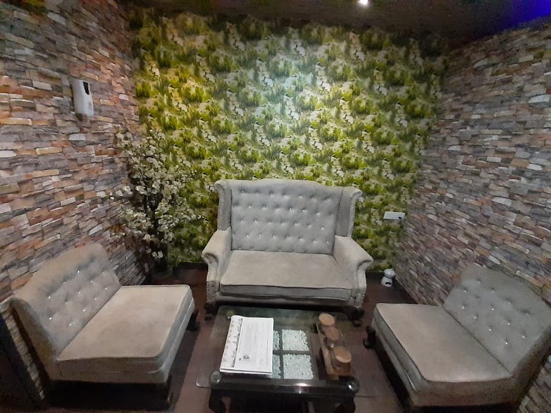 Natural Body Spa - Natural Body Spa, B-1, N Main Rd, Liberty Phase 2, Ragvilas Society, Koregaon Park, Pune, Maharashtra 411001, India