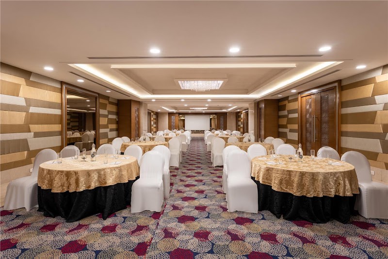 Radisson Hotel Udaipur - Radisson Hotel Udaipur Lakecity Mall, Ashok Nagar Main Rd, Shakti Nagar, Udaipur, Rajasthan 313001, India