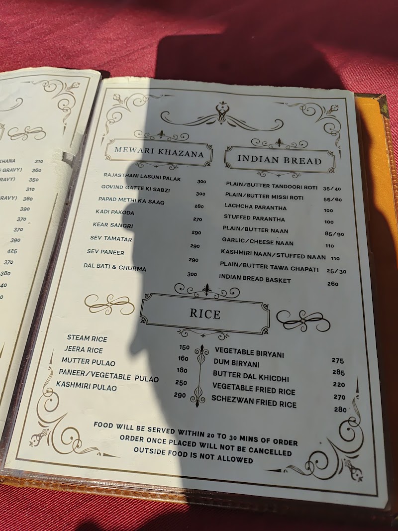 Mayur Cafe - Pure Vegetarian Family Restaurant - Mayur Cafe - Pure Vegetarian Family Restaurant 155, opposite जगदीश मंदिर, Jagdish Chowk, Rao Ji Ka Hata, Udaipur, Rajasthan 313001, India