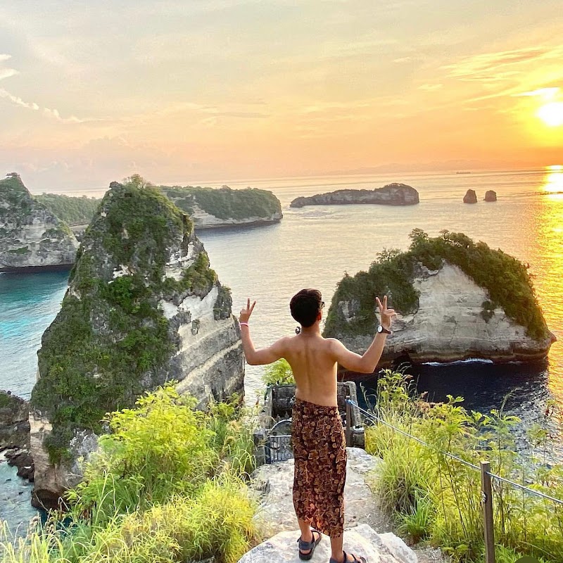 Taxi Nusa Penida (Rent Car, Snorkeling Manta Rays, Ticket Fast Boat Sanur / Gili Trawangan / Lombok) - Taxi Nusa Penida (Rent Car, Snorkeling Manta Rays, Ticket Fast Boat Sanur / Gili Trawangan / Lombok), Banjar nyuh port, Ped, Kec. Nusa Penida, Kabupaten Klungkung, Bali 80771, Indonesia