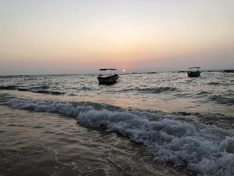 Hikkaduwa Beach - Hikkaduwa Beach, Sri Lanka