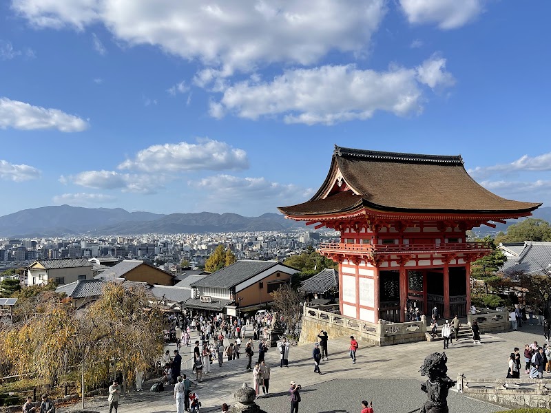 Kiyomizu-dera - Kiyomizu-dera 1-chōme-294 Kiyomizu, Higashiyama Ward, Kyoto, 605-0862, Japan