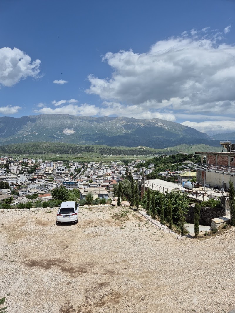 Palorto Inn - Palorto Inn Rruga Hysen Hoxha, Gjirokastër 6001, Albania