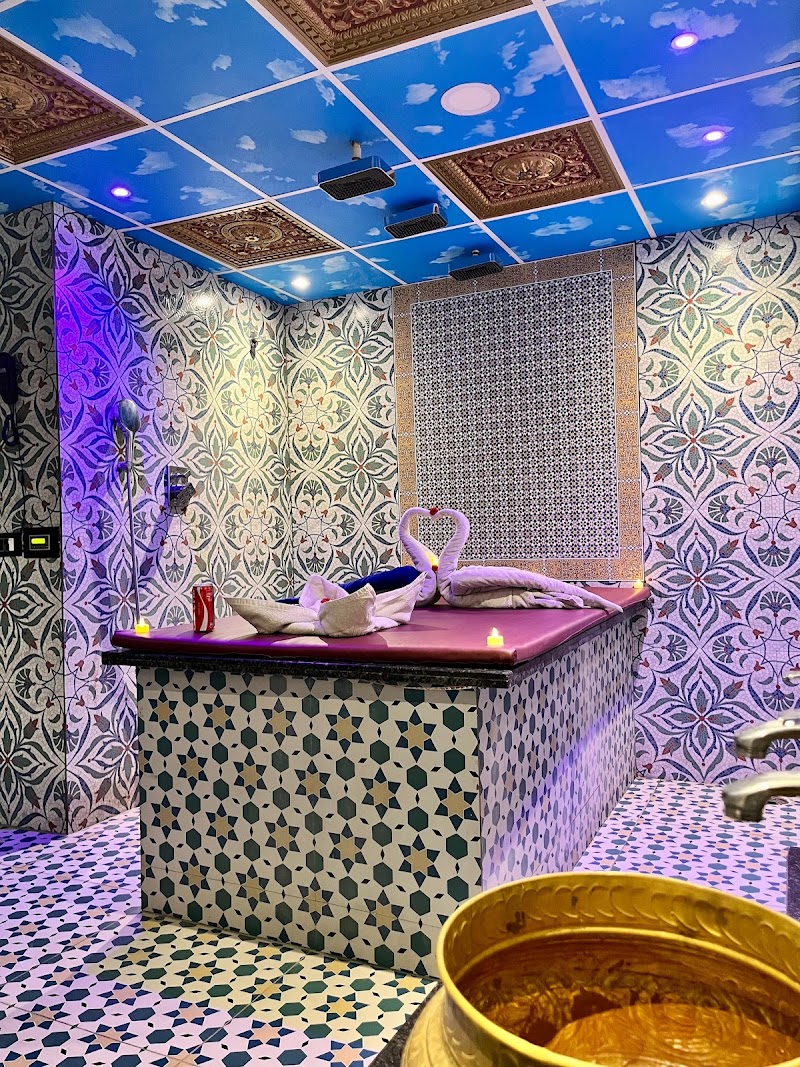 Lara International Spa - Best Spa in Punjagutta - Lara International Spa - Best Spa in Punjagutta NAGARJUNA CO-OPERATIVE HOUSING SOCIETY LTD, shop, 2nd Floor, Goyaz jewellery, 5 & 6, Nagarjuna Cir Rd, above goyaz jewellery, Mothi Nagar, Nagarjuna Hills, Punjagutta, Hyderabad, Telangana 500082, India