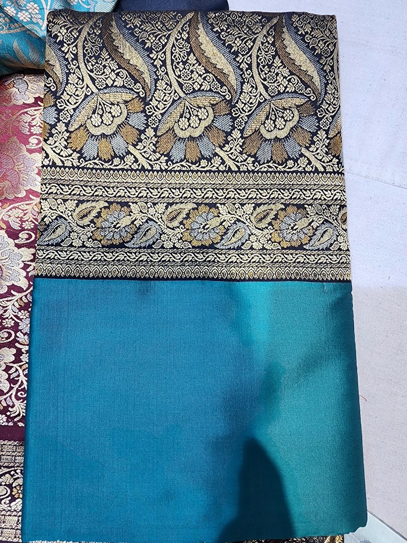 Isipatana Silk Emporium - Isipatana Silk Emporium, Shop No 1, Dharampal Shopping, Sarnath, Varanasi, Uttar Pradesh 221007, India
