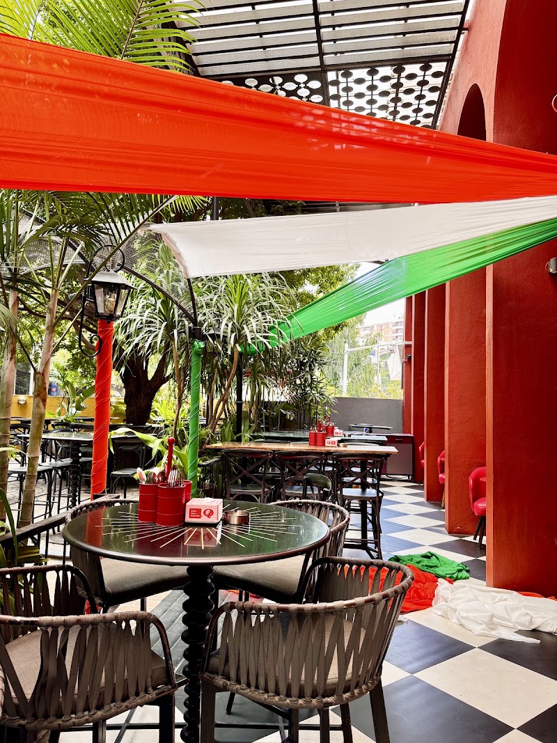Suzy Q - Suzy Q No.1, Express Building, Queens Rd, Vasanth Nagar, Bengaluru, Karnataka 560001, India