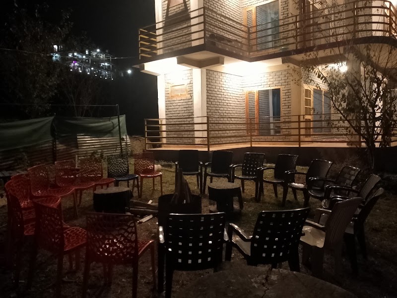 The Fresh Wave - A Riverside Hotel - Tirthan Valley (HP) - The Fresh Wave - A Riverside Hotel - Tirthan Valley (HP) Village Bari Ropa, P.O Gahidhar, Tehsil, Banjar, Gushaini, Himachal Pradesh 175123, India