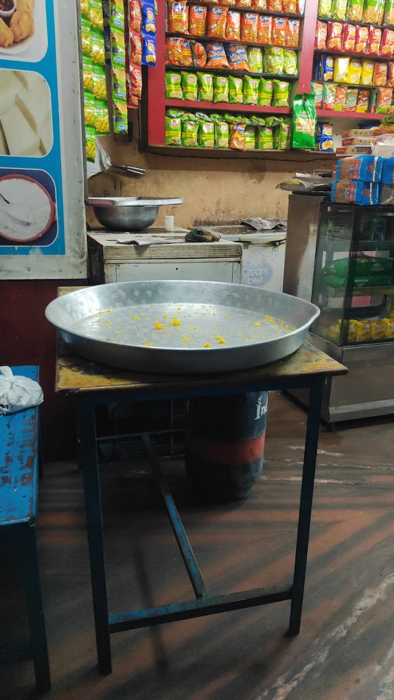 Rawat Misthan Bhandar - Rawat Misthan Bhandar 6Q5R+2VC, NH 48, Dharuhera, Haryana 123106, India