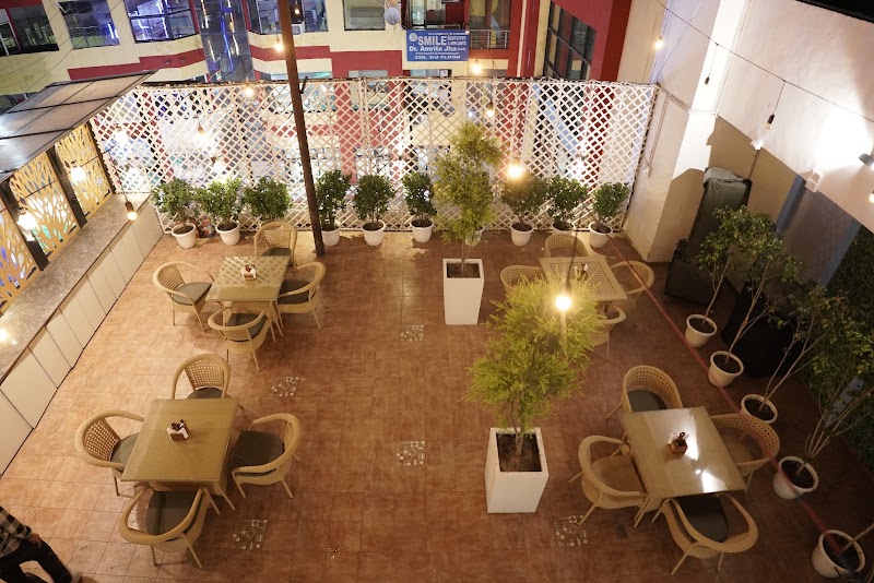 Glitz Lounge & Bar | best restaurant in Dwarka| Rooftop cafe in Dwarka - Glitz Lounge & Bar | best restaurant in Dwarka| Rooftop cafe in Dwarka 3rd floor, Vardhman Plaza Plus City Mall, 301 - 302, Dwarka Phase 1, Sector 23, Dwarka, Delhi, 110077, India